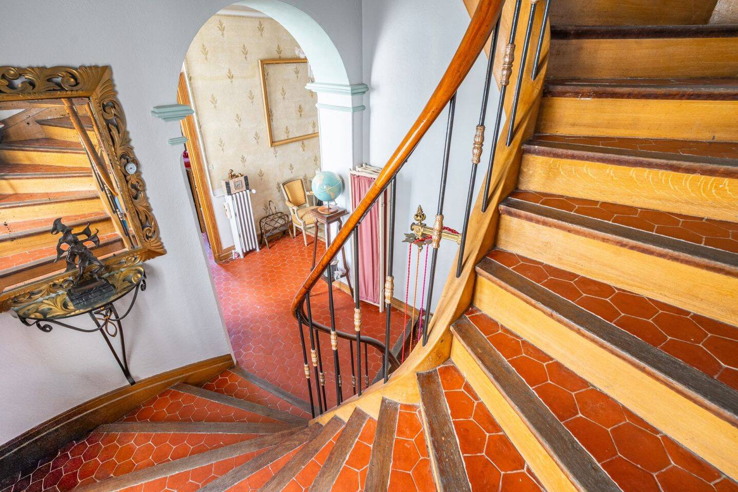 Maison 8 pièces 218 m² · à Grasse · 218 m² · 980 000 €