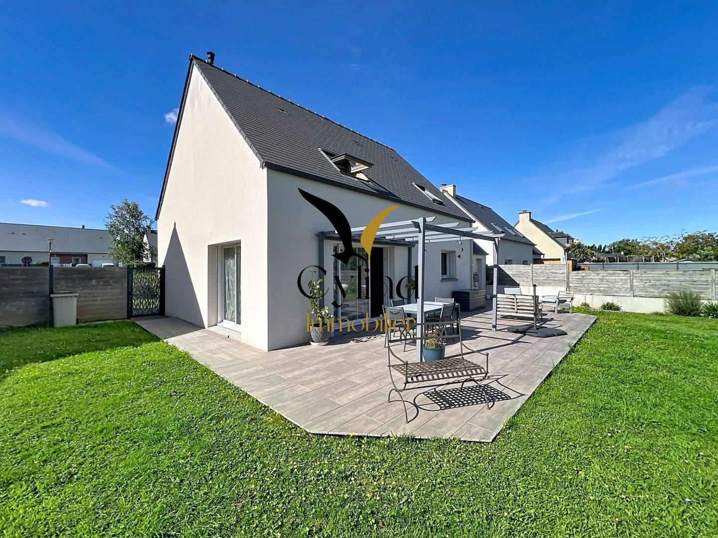 Maison 5 pièces 114 m² · à Saint-Guinoux · 113,9 m² · 349 500 €