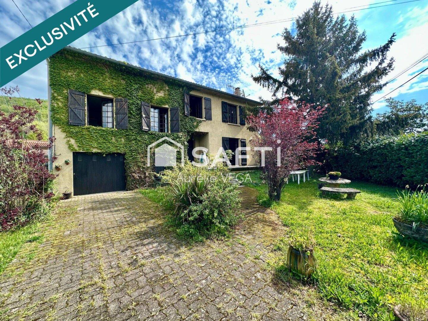 Maison 7 pièces 198 m² · à Saint-Jean-d'Aigues-Vives · 198 m² · 149 000 €