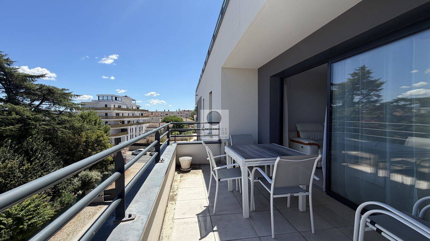 Appartement 2 pièces 46 m² · à Guilherand-Granges · 46 m² · 215 000 €