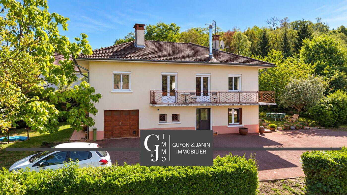 Maison 5 pièces 122 m² · à Macornay · 122 m² · 250 000 €