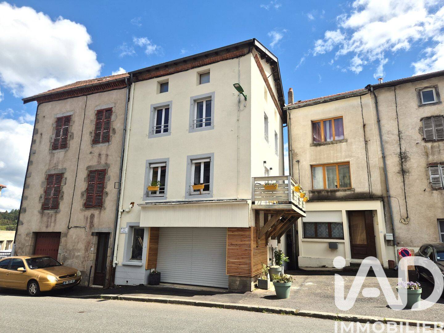 Maison 4 pièces 76 m² · à Saint-Germain-l'Herm · 75,9 m² · 108 000 €