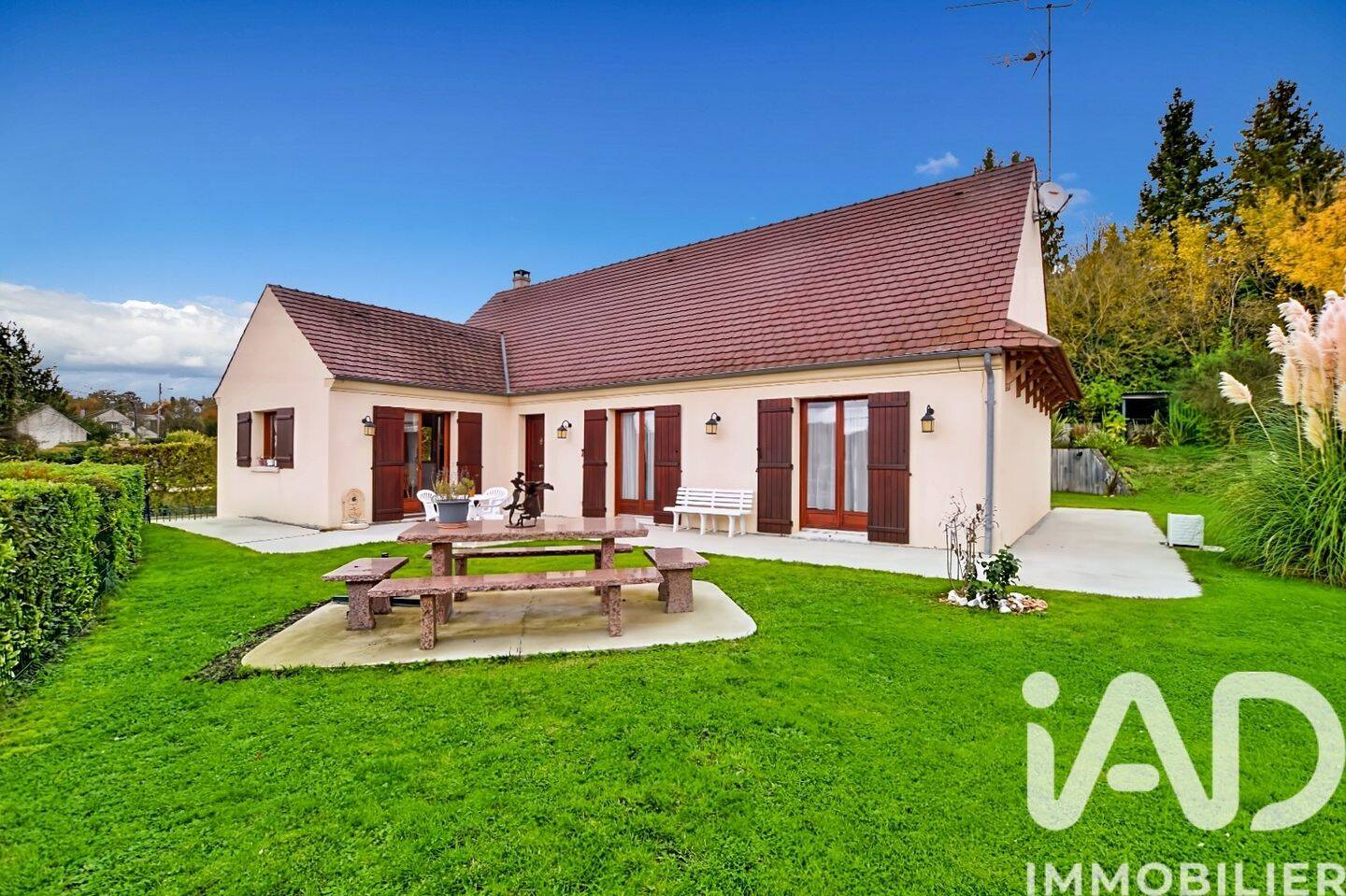 Maison 7 pièces 180 m² · à Crécy-la-Chapelle · 180 m² · 459 000 €