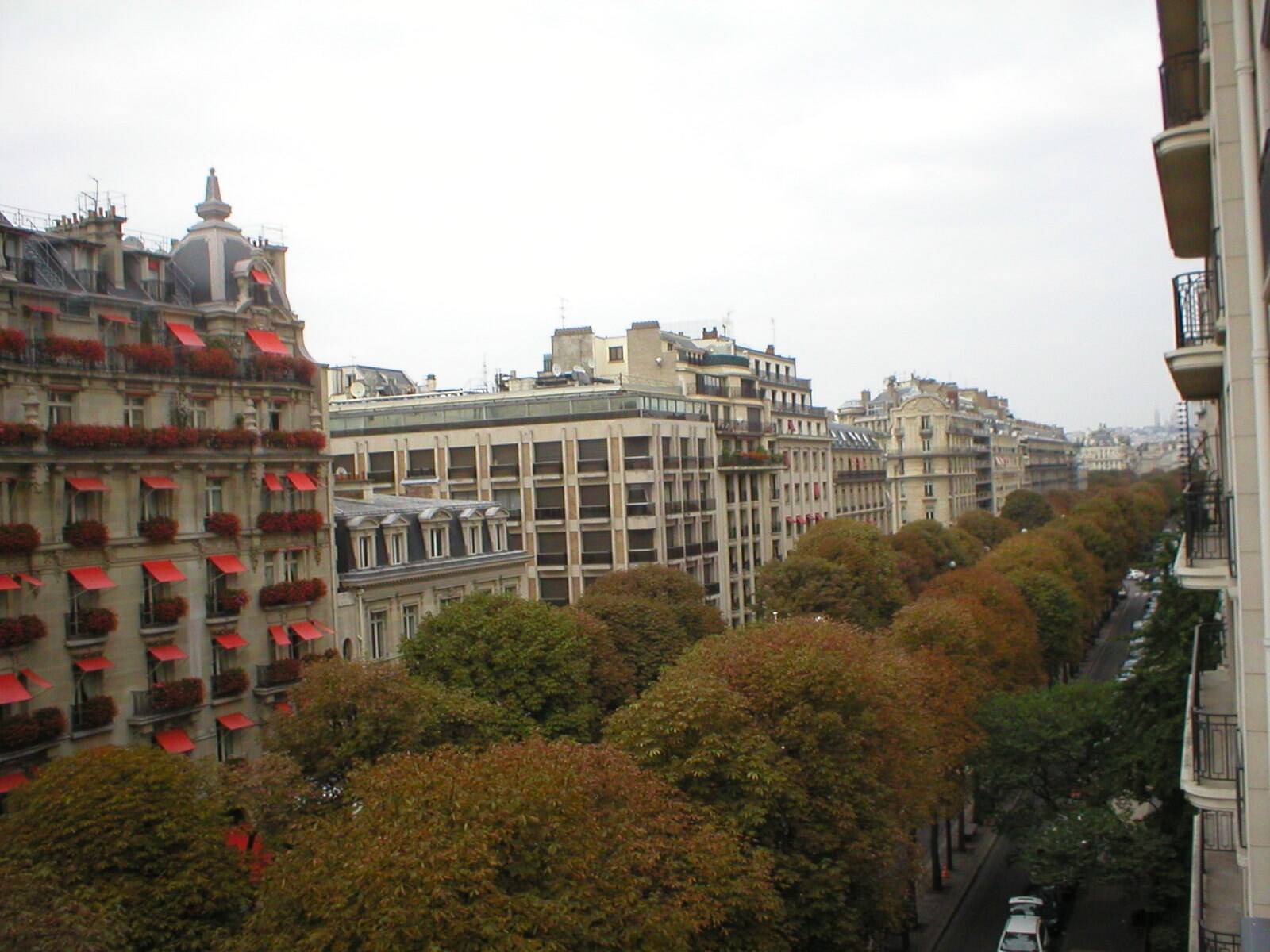 Appartement 5 pièces 170 m² · à Paris 8ème Arrondissement · 170 m² · 10 000 €