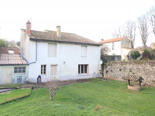 Maison à vendre 64 500 € 4 pièces 3 chambres 108 m² 500 m² de terrain Latillé 86190