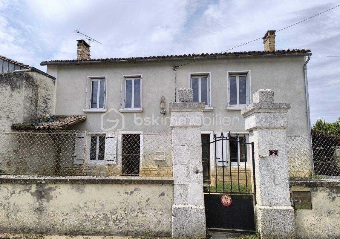 Maison 6 pièces 132 m² · à Sauzé-Entre-Bois · 132 m² · 112 000 €