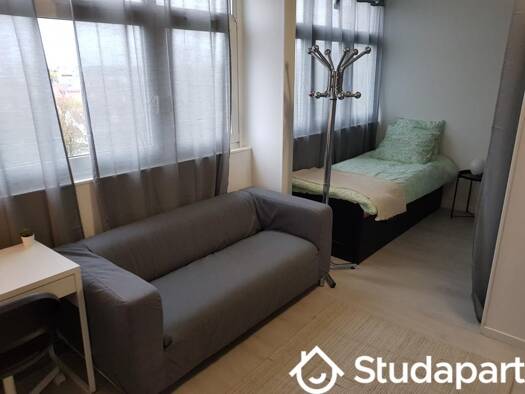 Colocation à louer 500 € 1 pièce 1 chambre 69 m² 7ème étage Village Évry-Courcouronnes 91000