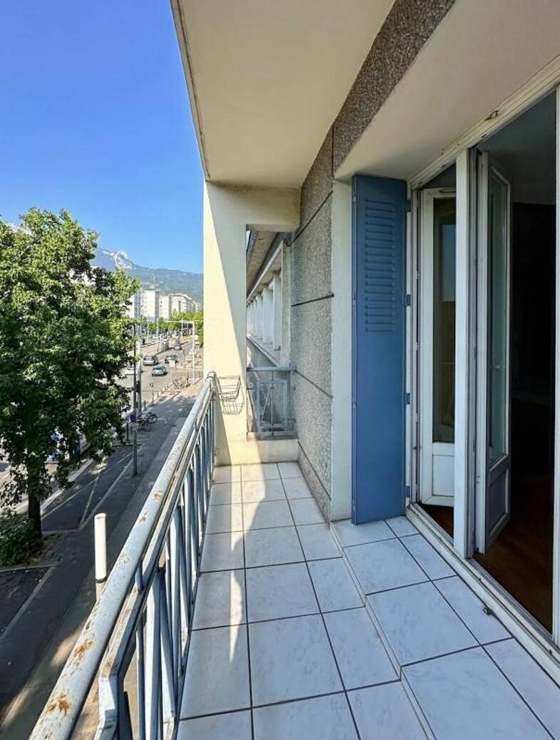 Appartement à vendre 200 000 € 4 pièces 4 chambres 96 m² Étage 2/12 Abry Grenoble 38000