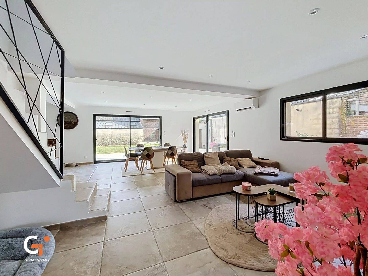 Maison 6 pièces 156 m² · à Le Mesnil-Esnard · 156 m² · 610 000 €