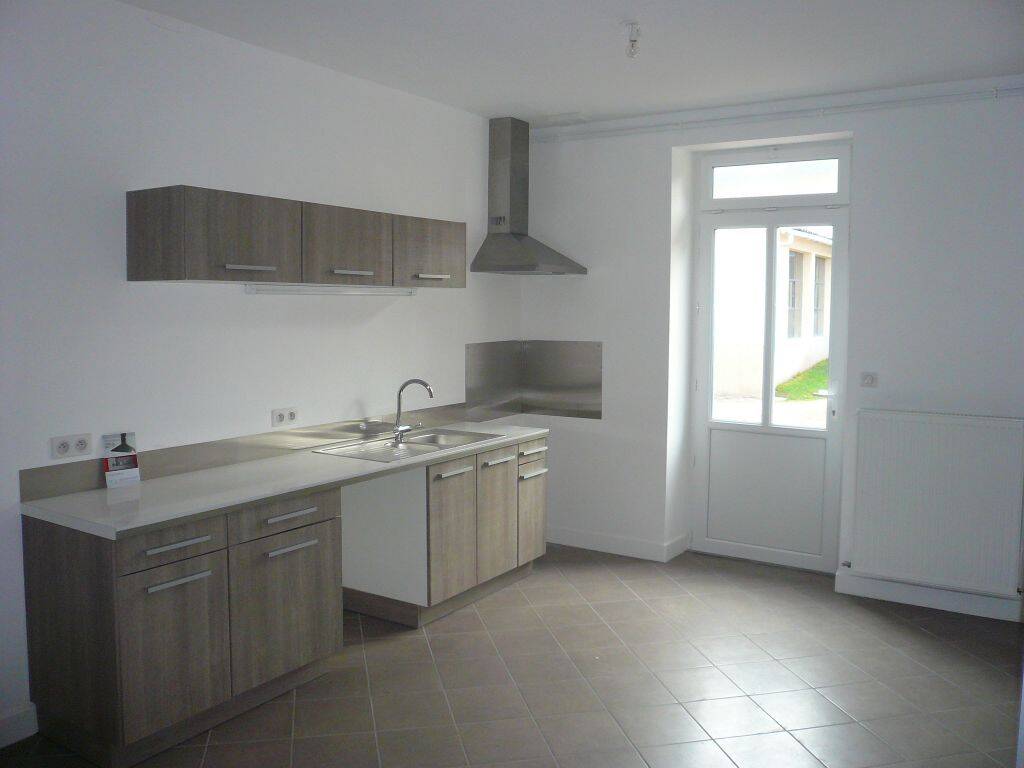 Appartement 3 pièces 81 m² · à Le Creusot · 81 m² · 668 €