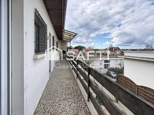 Appartement à vendre 430 000 € 5 pièces 4 chambres 136 m² Étage 2/2 Bourg Pessac 33600