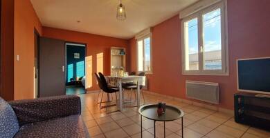 Appartement à louer 685 € 3 pièces 1 chambre 50 m² Dernier étage, Étage 1/1 Gibauderie Poitiers 86000