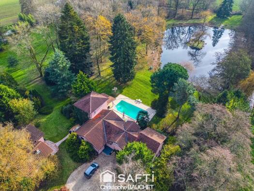 Maison à vendre 749 000 € 6 pièces 5 chambres 213 m² 24 800 m² de terrain Montagnat 01250