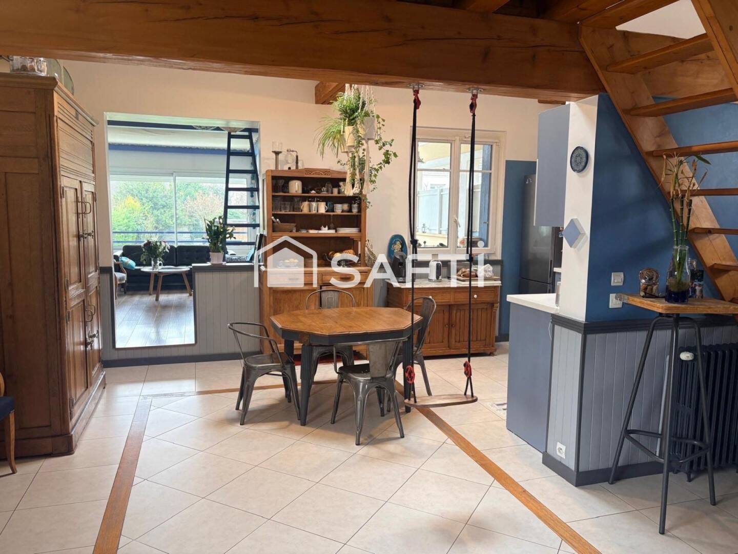 Maison 8 pièces 205 m² · à Épône · 205 m² · 439 000 €