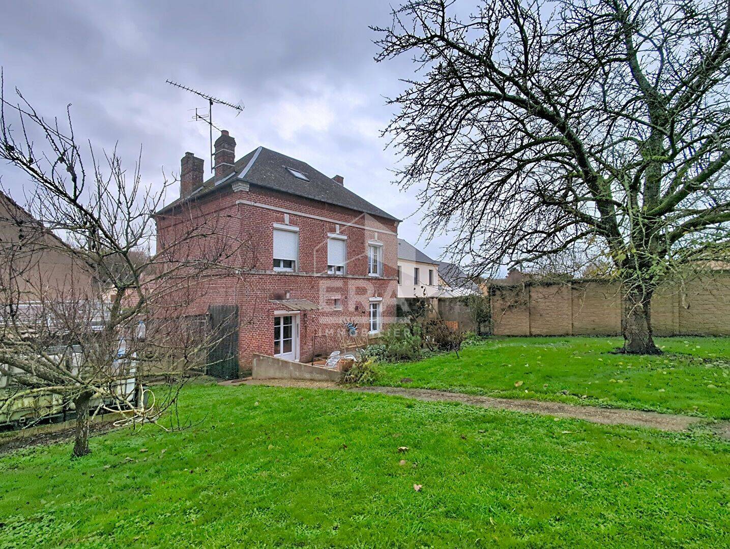 Maison 6 pièces 140 m² · à Esches · 140 m² · 320 000 €