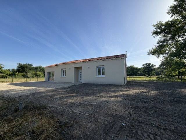Maison 4 pièces 95 m² · à La Roche-Chalais · 95 m² · 182 000 €