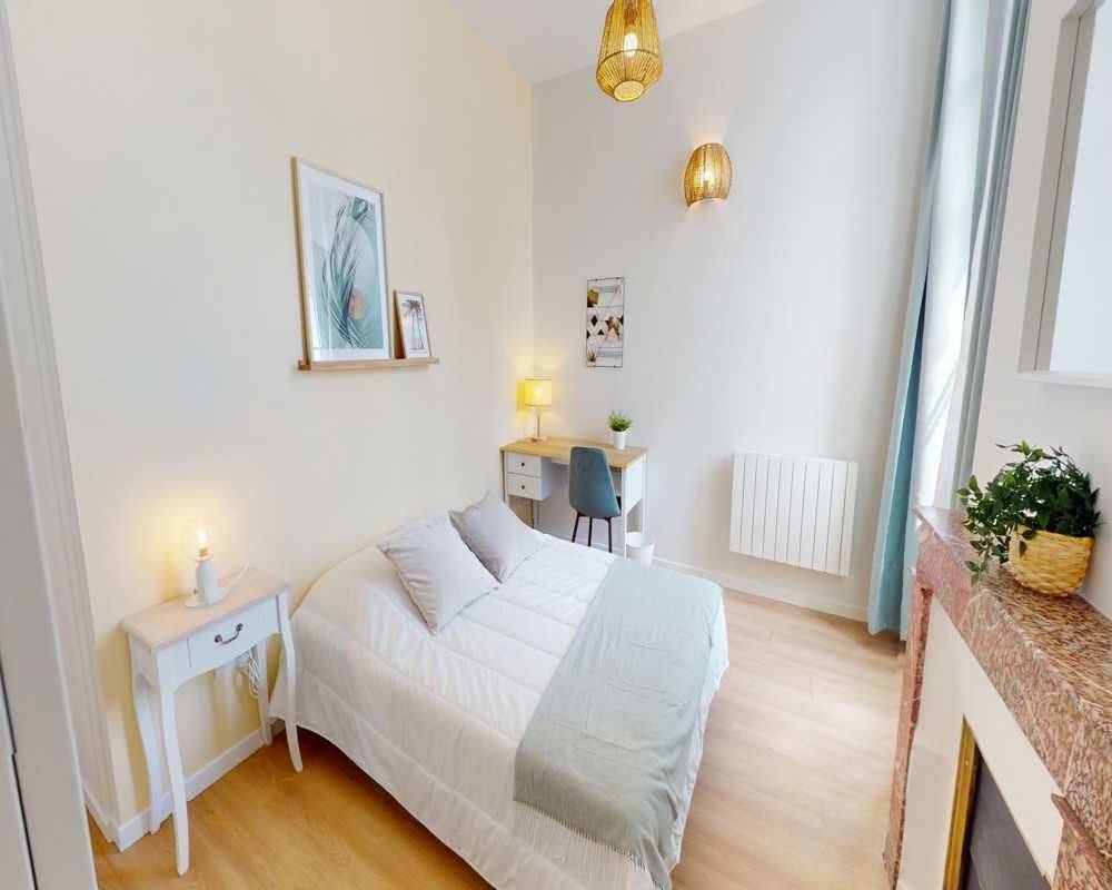 Appartement 5 pièces 120 m² · à Bordeaux · 120 m² · 805 €