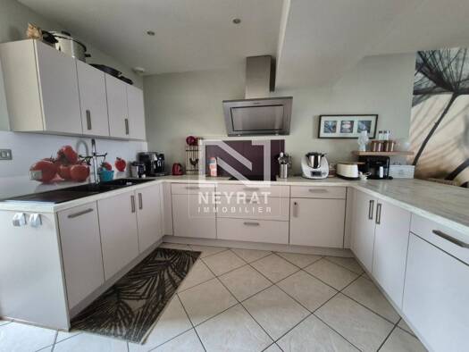 Maison de plain-pied à vendre 159 000 € 4 pièces 3 chambres 95 m² 1 043 m² de terrain Saint-Léger-sur-Dheune 71510