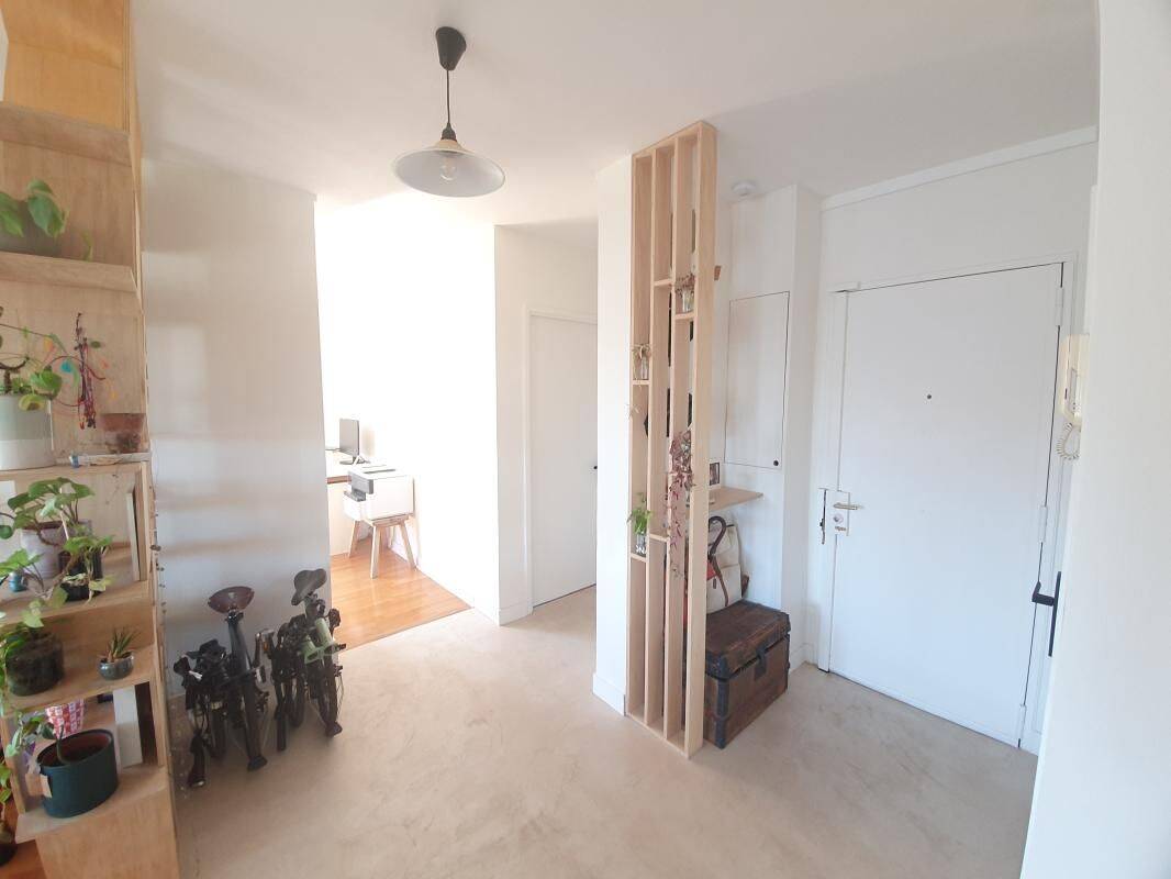 21 Rue Louis Braille Villeurbanne 69100 - T3 Meublé - 1390 €CC — 5