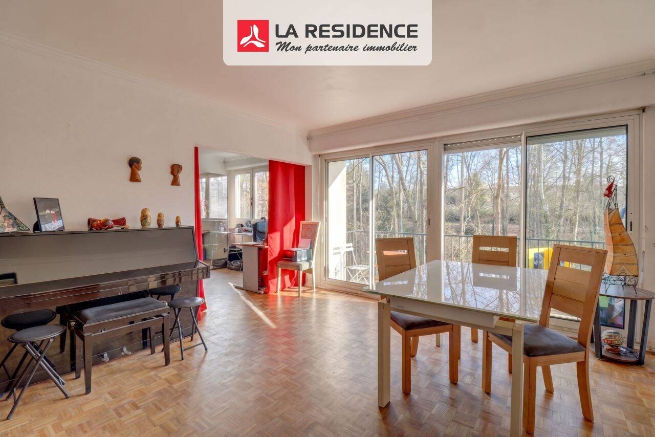 Appartement 5 pièces 91 m² · à Verneuil-sur-Seine · 91 m² · 182 700 €