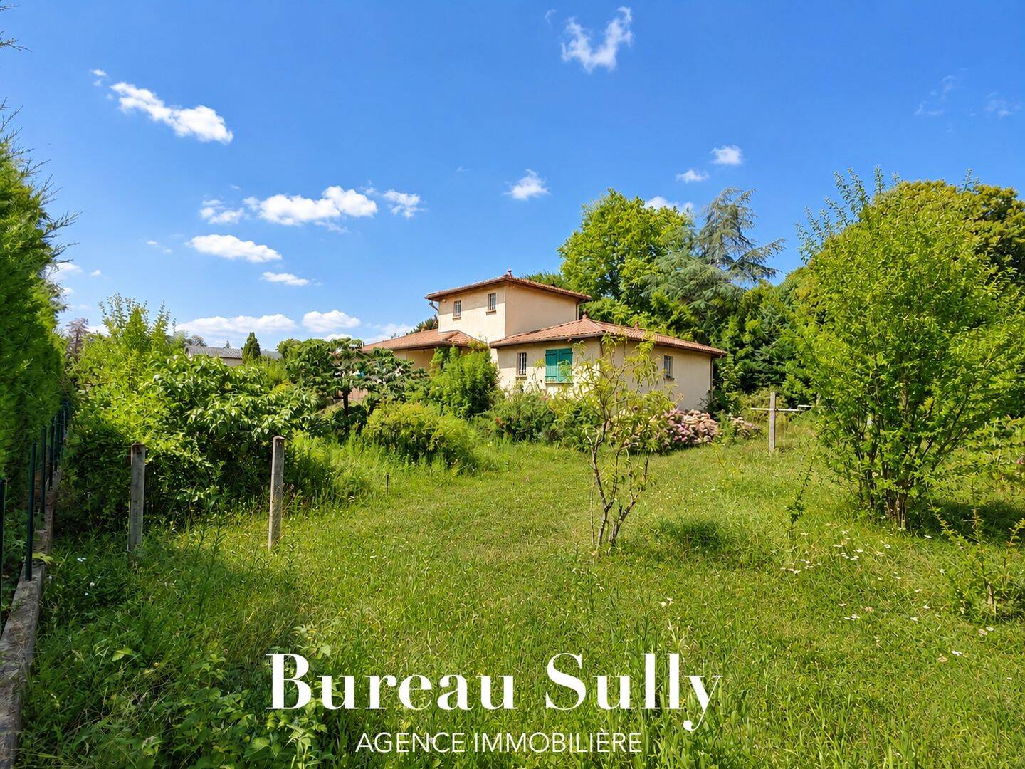 Maison 4 pièces 151 m² · à Collonges-au-Mont-d'Or · 150,9 m² · 631 350 €