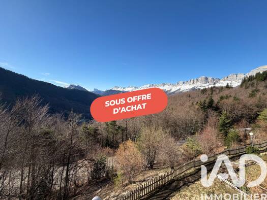 Appartement à vendre 30 000 € 1 pièce 22 m² Étage 1/3 Château-Bernard 38650