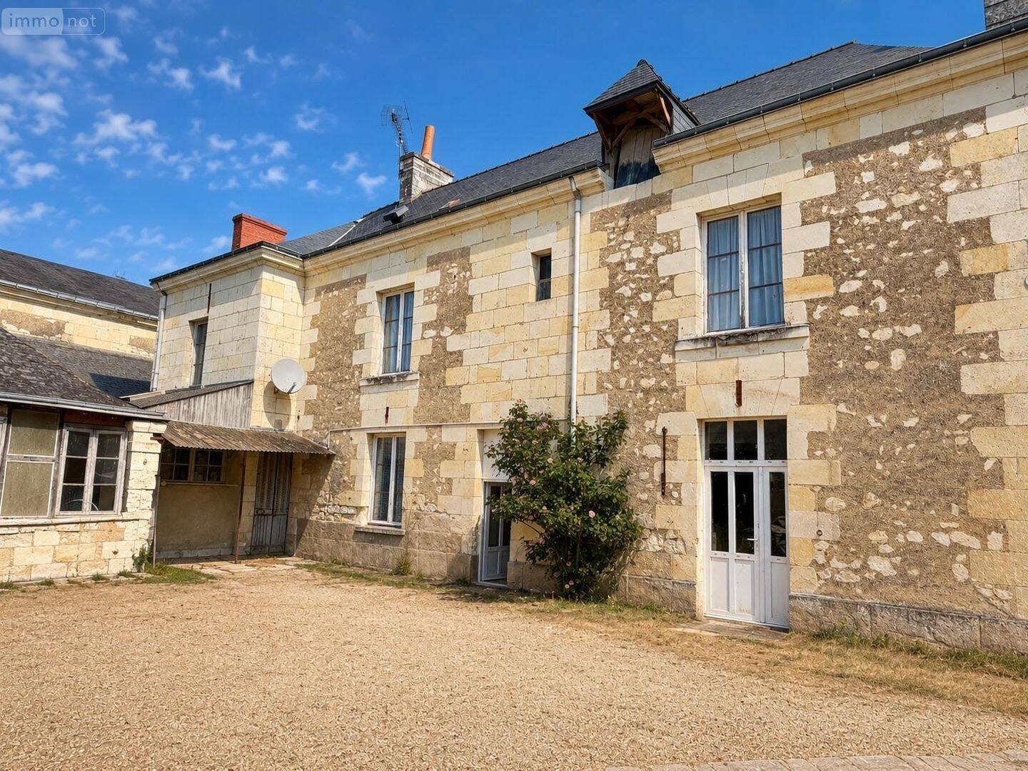 Maison 6 pièces 205 m² · à Huismes · 205 m² · 253 600 €