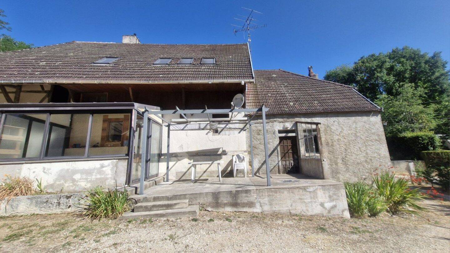 Maison 2 pièces 113 m² · à Auvillars-sur-Saône · 113 m² · 150 000 €