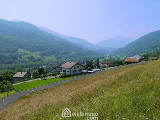 Terrain constructible viabilisé à vendre 119 000 € 708 m² de terrain Marthod 73400