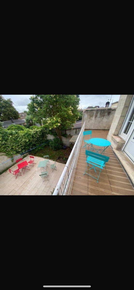 Maison 5 pièces 144 m² · à Bordeaux · 144 m² · 2 400 €/mois