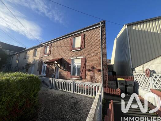 Maison à vendre 89 900 € 5 pièces 2 chambres 98 m² 93 m² de terrain Centre Sallaumines 62430