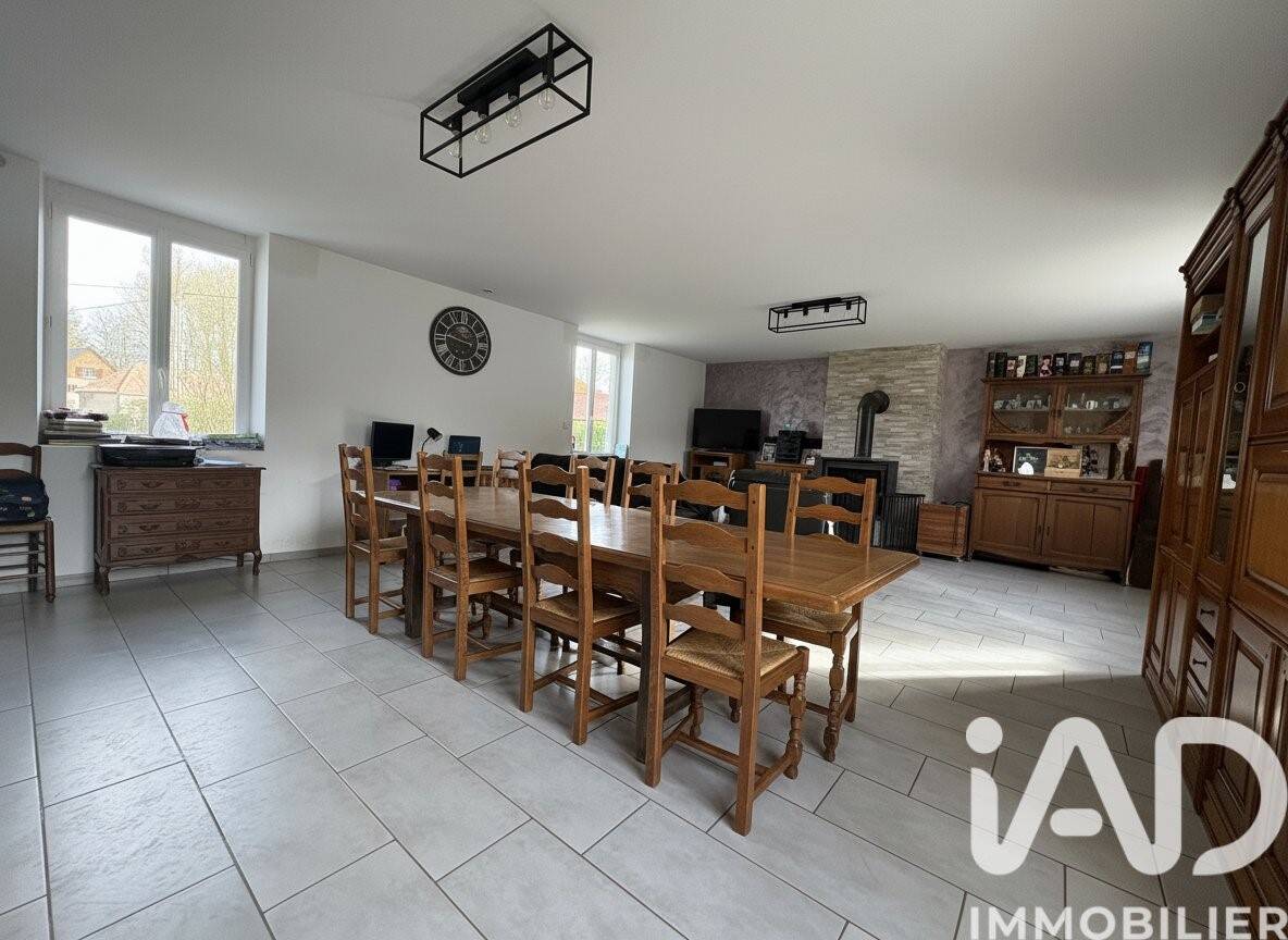 Maison 6 pièces 215 m² · à Bourthes · 215 m² · 250 000 €