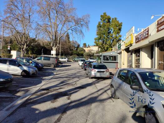 Salon de coiffure à vendre Fonds de commerce 75 000 € 80 m² de surface de vente Marseille 12ème arrondissement 13012