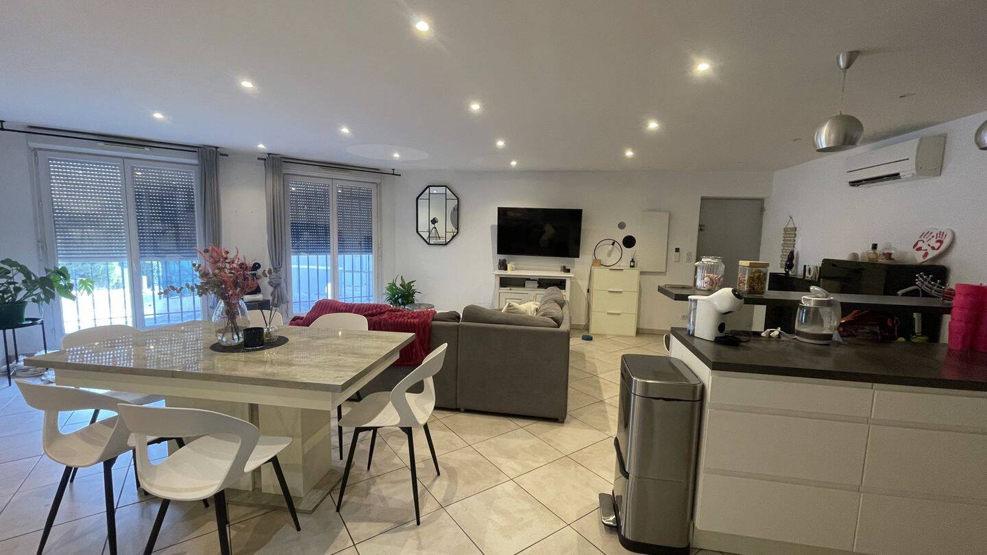 Appartement 2 pièces 73 m² · à Grasse · 73 m² · 180 000 €