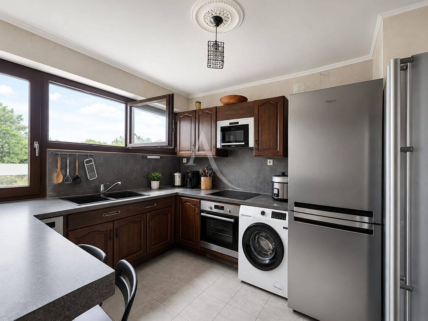 1 pièce 10 m² · à Les Ulis · 10 m² · 450 €