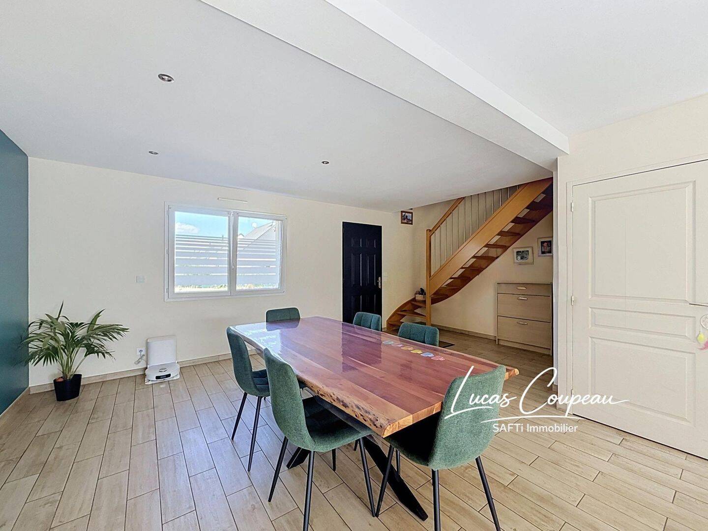 Maison 5 pièces 149 m² · à Le Lion-d'Angers · 149 m² · 281 000 €