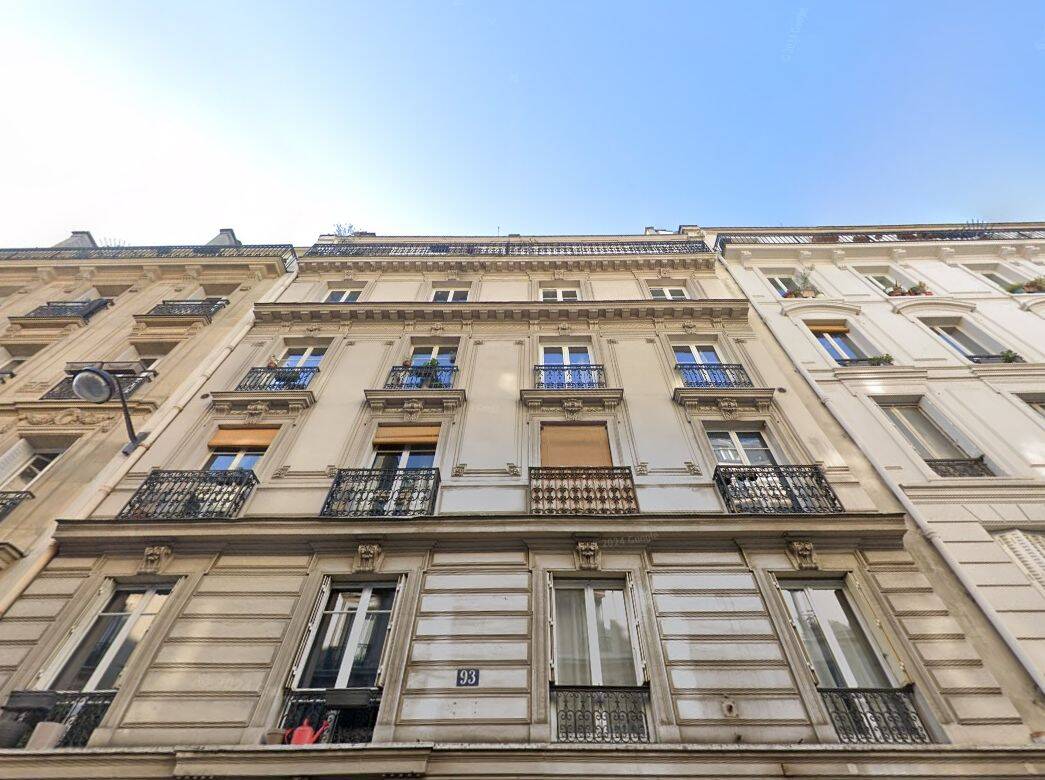 Appartement 1 pièce 17 m² · à Paris 9ème Arrondissement · 17 m² · 179 000 €