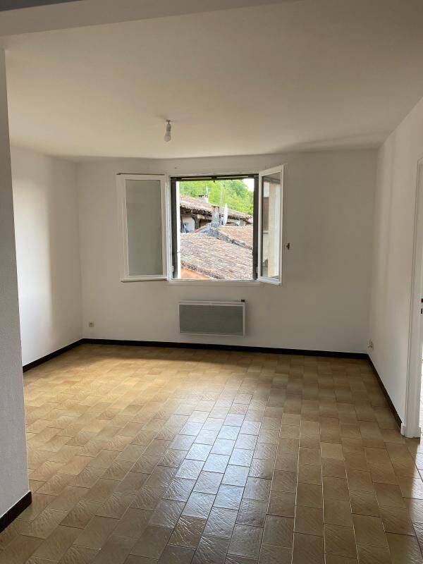 Appartement 1 pièce 30 m² · à Moissac · 30 m² · 350 €/mois