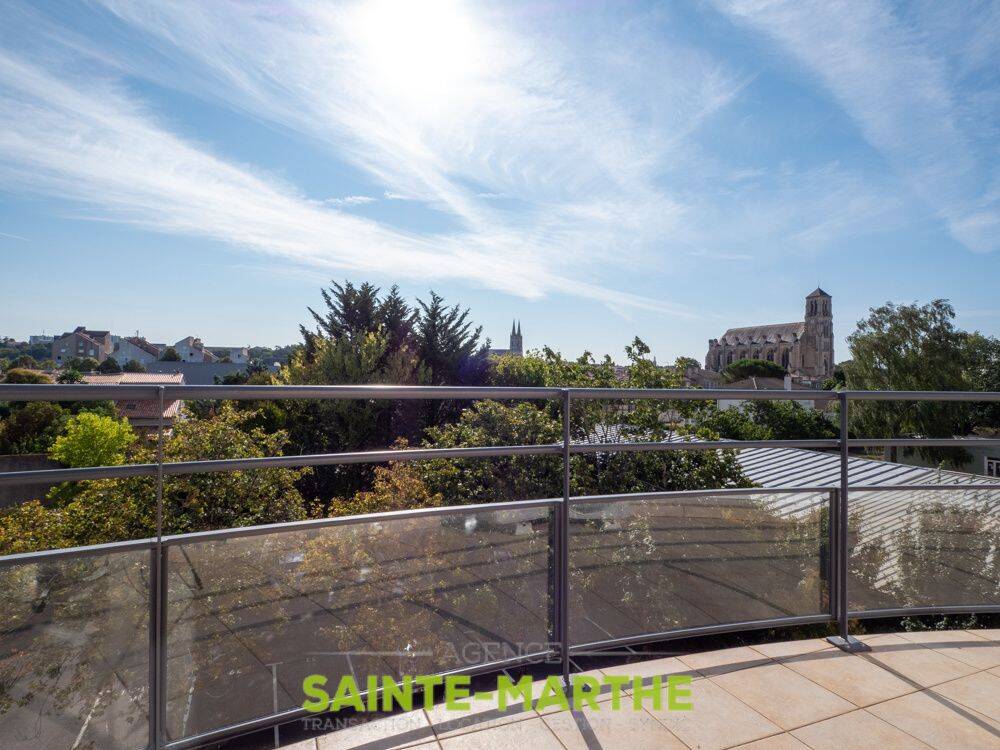Appartement 3 pièces 77 m² · à Niort · 77,3 m² · 915 €