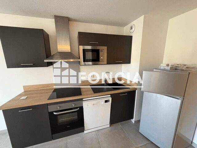 Appartement 3 pièces 63 m² · à Cenon · 62,6 m² · 823 €