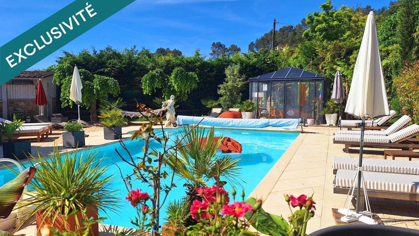 Maison 10 pièces 382 m² · à Taradeau · 382 m² · 890 000 €