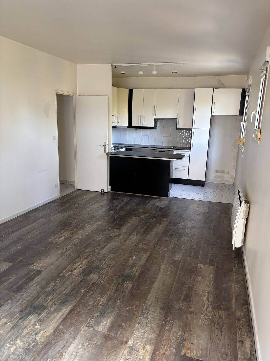 Appartement 2 pièces 46 m² · à Versailles · 46 m² · 1 050 €/mois