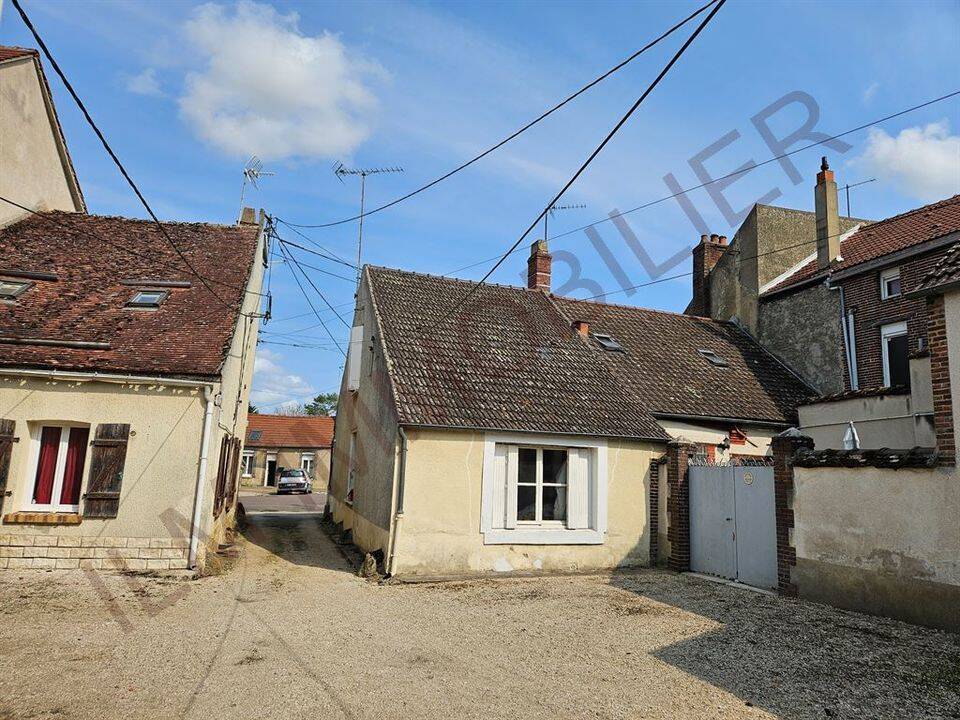 Maison 3 pièces 62 m² · à Brienon-sur-Armançon · 62 m² · 61 000 €
