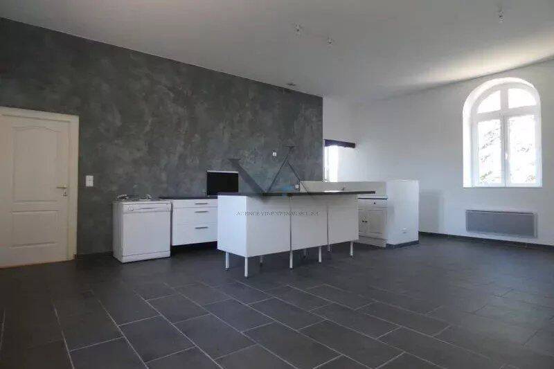 Appartement 4 pièces 88 m² · à Montélimar · 88 m² · 1 015 €