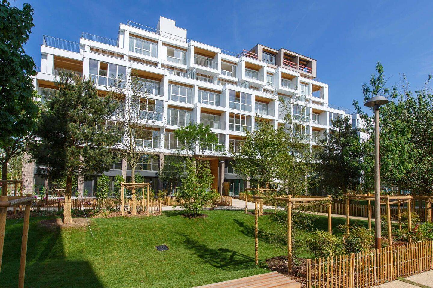 Appartement 4 pièces 83 m² · à Rueil-Malmaison · 83,2 m² · 2 027 €