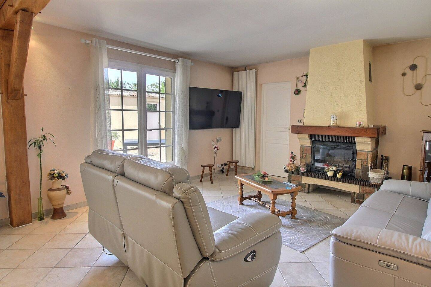 Maison 5 pièces 155 m² · à Saint-Prest · 155,2 m² · 243 800 €