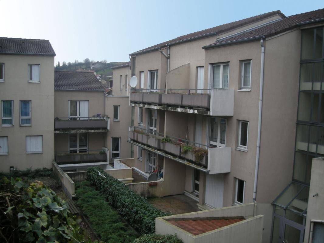 Appartement 3 pièces 70 m² · à Saint-Chamond · 70 m² · 501 €