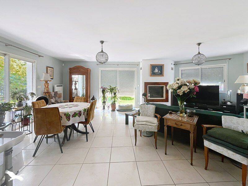Maison 6 pièces 155 m² · à Lugos · 155 m² · 525 000 €