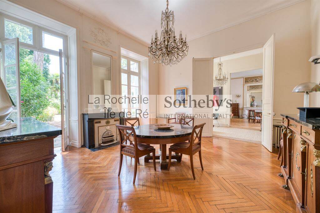 Appartement 8 pièces 198 m² · à La Rochelle · 198 m² · 1 249 500 €