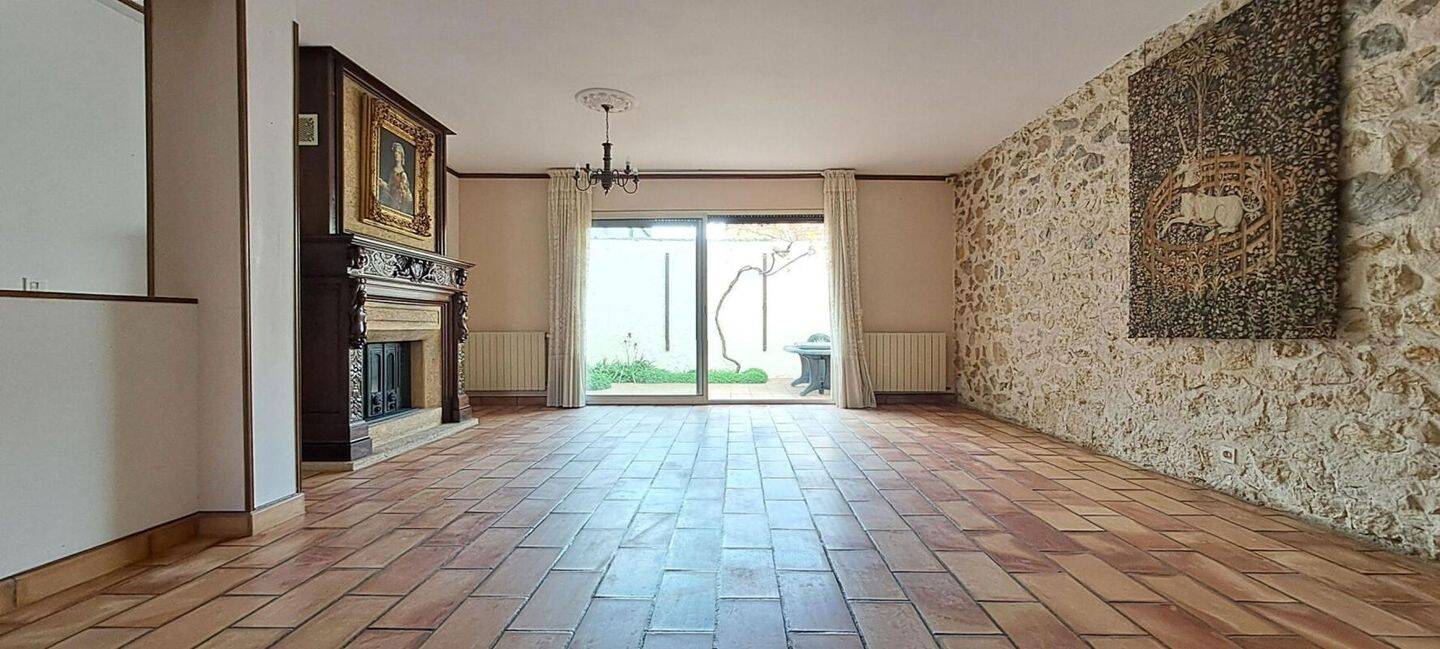 Maison 6 pièces 183 m² · à Marseille 9ème Arrondissement · 183 m² · 649 000 €